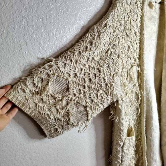Anthropologie IONE textured Fringe Diamond Knit Open Front Cardigan Akemi + Kin - Picture 6 of 8